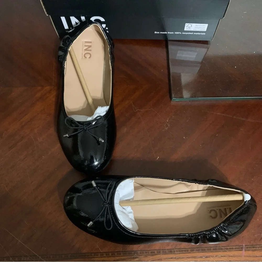 BNIB Girl’s INC Bella Patent Flats